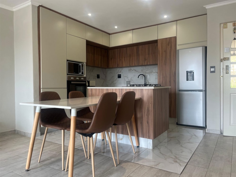 Townhouse for sale in Sherwood, Westville - 1WP1672963 Townhouse for sale in Sherwood, Westville - 1WP1672963