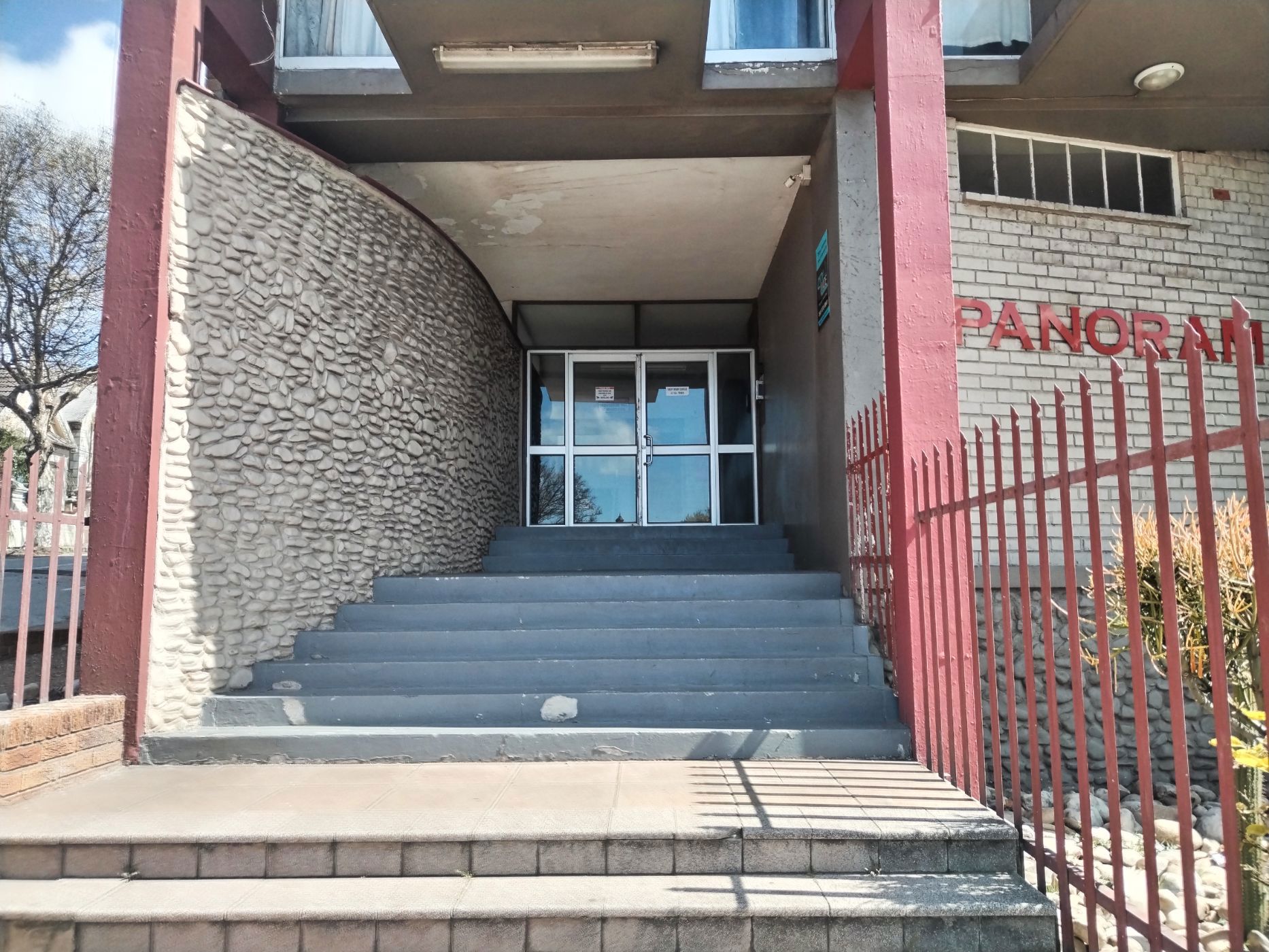 Bachelor apartment for sale in Central, Port Elizabeth, Gqeberha - 1PLZ1674494