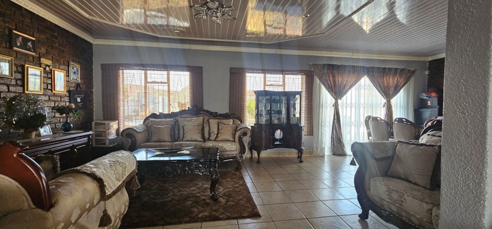 House for sale in Unitas Park - 1VT1673547