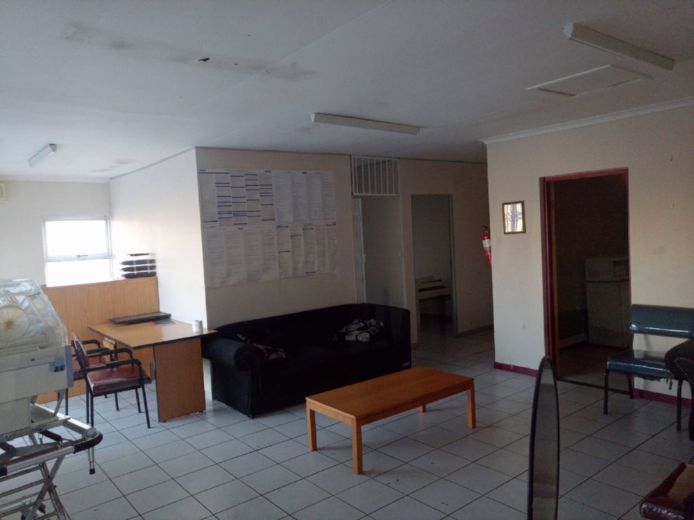 Commercial Building for sale in Empangeni - 1RY1673316 Commercial Building for sale in Empangeni - 1RY1673316