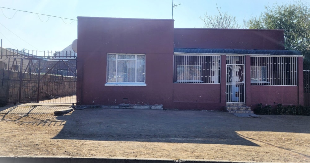 House sold in Cradock - 1KK1673325 House sold in Cradock - 1KK1673325