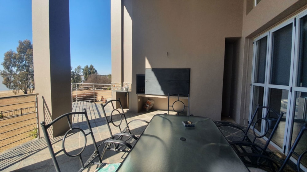 Smallholding for sale in Vaal Dam, Free State - 1VT1674618