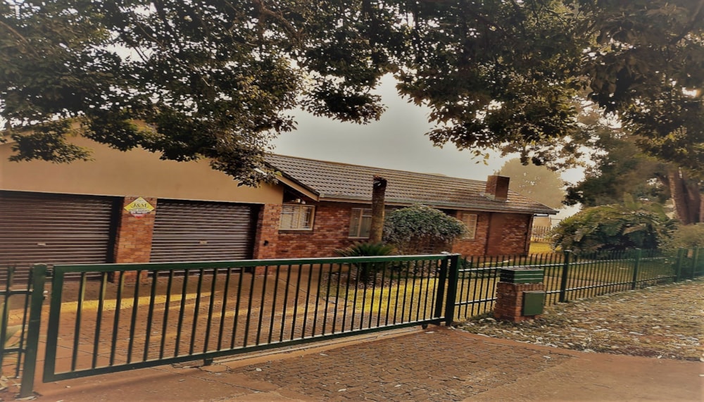House sold in Sabie - 1LY1673602