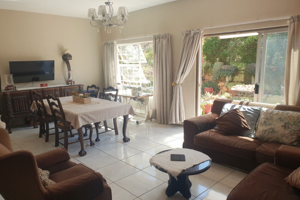 Townhouse let in Honeydew Ridge - RAL1673798 Townhouse let in Honeydew Ridge - RAL1673798