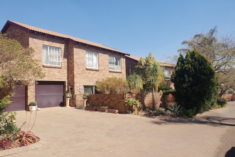 Townhouse let in Honeydew Ridge - RAL1673798 Townhouse let in Honeydew Ridge - RAL1673798