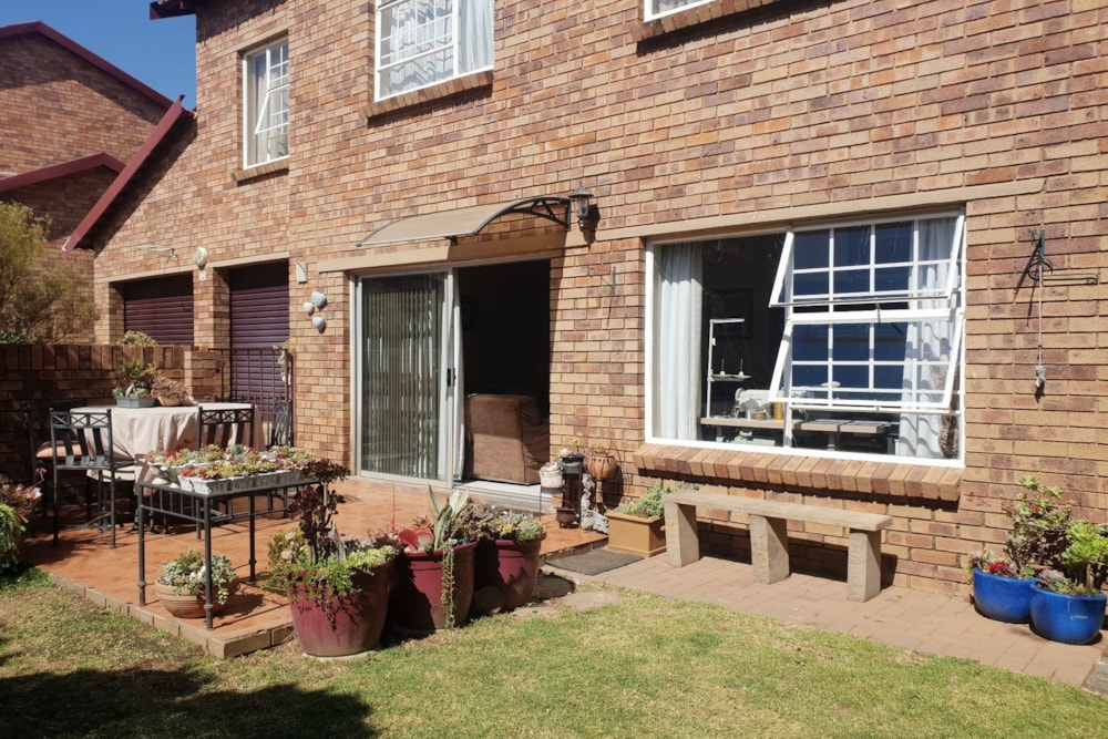 Townhouse let in Honeydew Ridge - RAL1673798 Townhouse let in Honeydew Ridge - RAL1673798