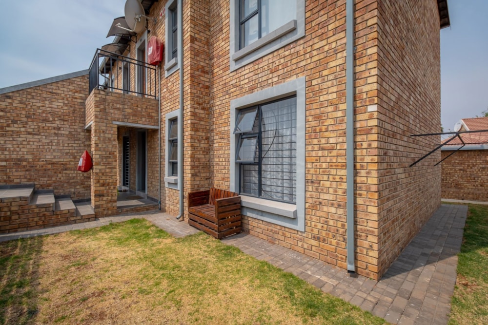 Cluster sold in Grobler Park - RDT1673880 Cluster sold in Grobler Park - RDT1673880