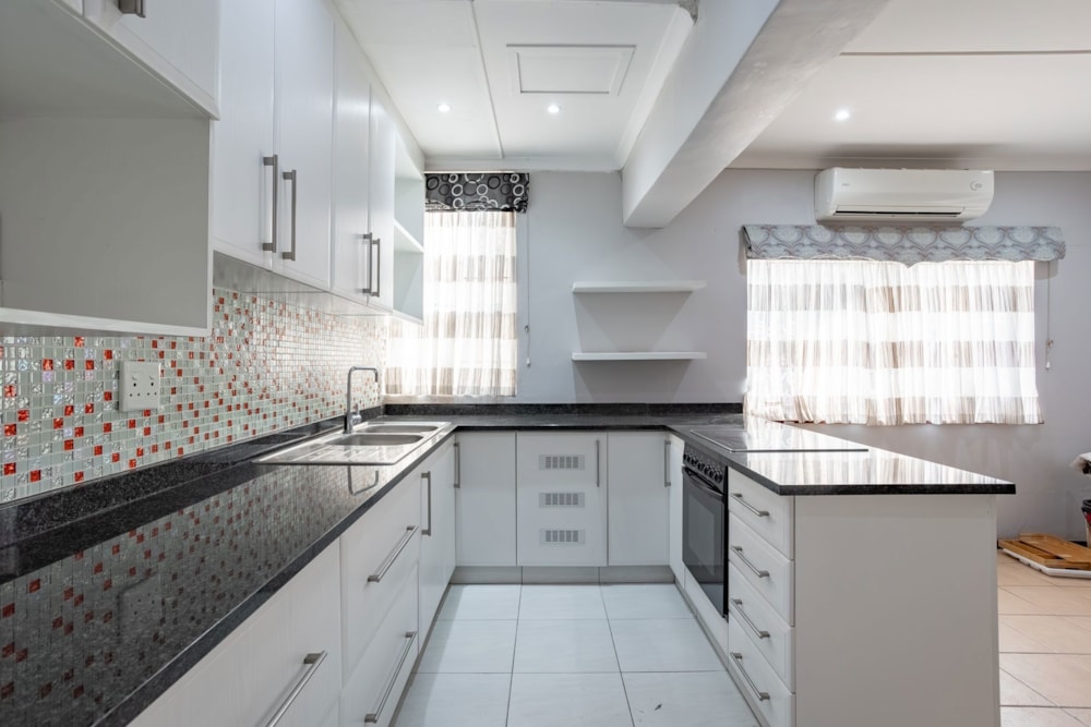 Apartment sold in Morningside, Durban - 1DA1674022 Apartment sold in Morningside, Durban - 1DA1674022