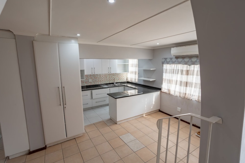 Apartment sold in Morningside, Durban - 1DA1674022 Apartment sold in Morningside, Durban - 1DA1674022