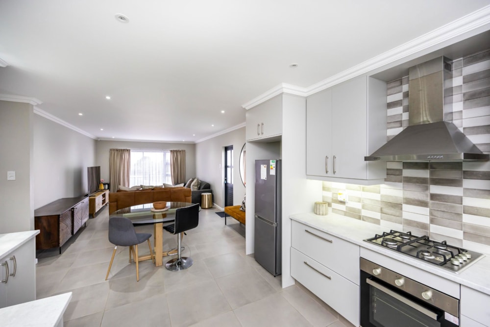 Townhouse for sale in Gonubie - 1EZ1673988