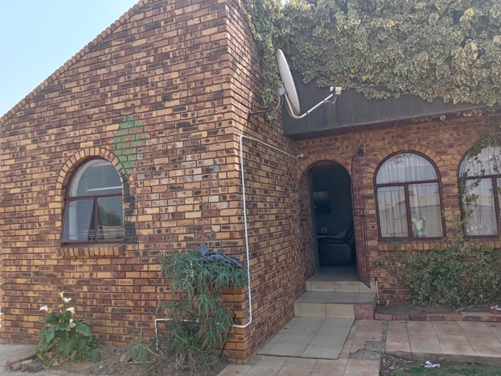 House for sale in Sebokeng - 1VT1674012 House for sale in Sebokeng - 1VT1674012