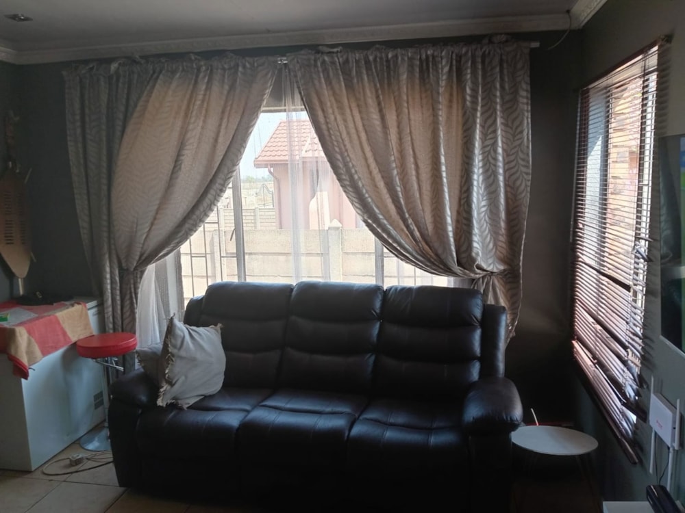 House for sale in Sebokeng - 1VT1674012 House for sale in Sebokeng - 1VT1674012