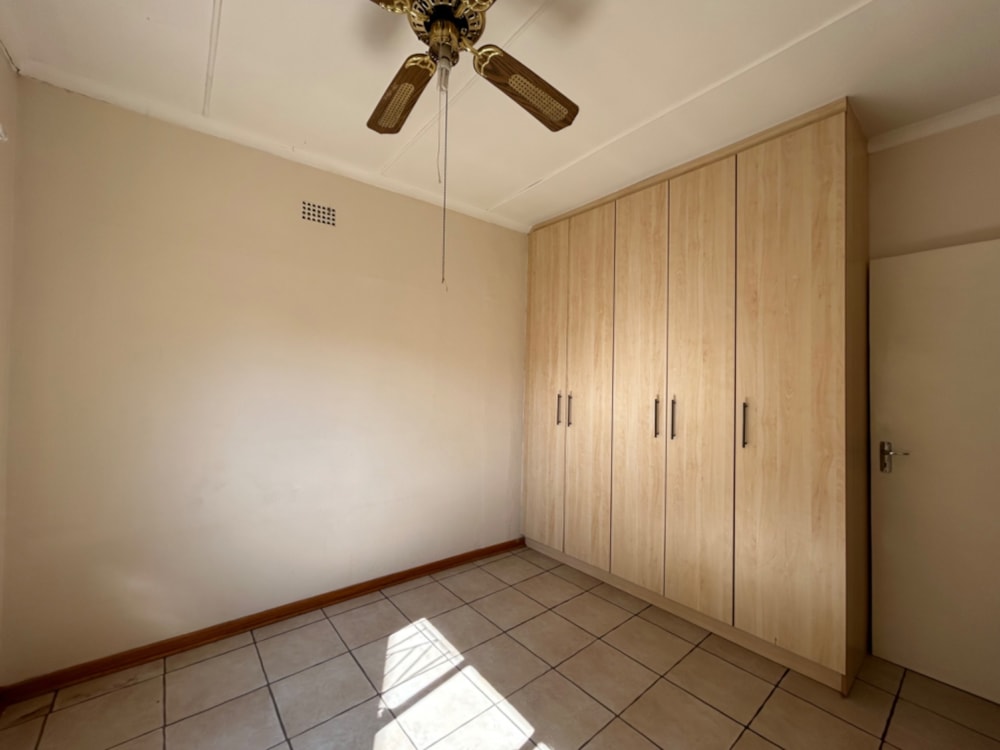 Apartment let in Hillcrest, Kimberley - 1KJ1698648 Apartment let in Hillcrest, Kimberley - 1KJ1698648