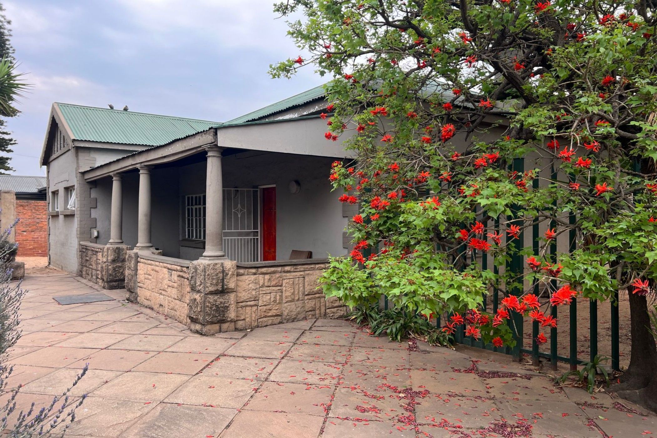 Single-storey house for sale in Witbank Central (eMalahleni Central)  - 1WD1674288