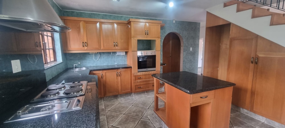 Townhouse let in Hillcrest, Upper Highway - 1KF1674389 Townhouse let in Hillcrest, Upper Highway - 1KF1674389