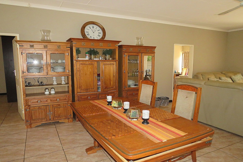 Security complex home sold in Ellisras (Lephalale) - 1ER1674315 Security complex home sold in Ellisras (Lephalale) - 1ER1674315