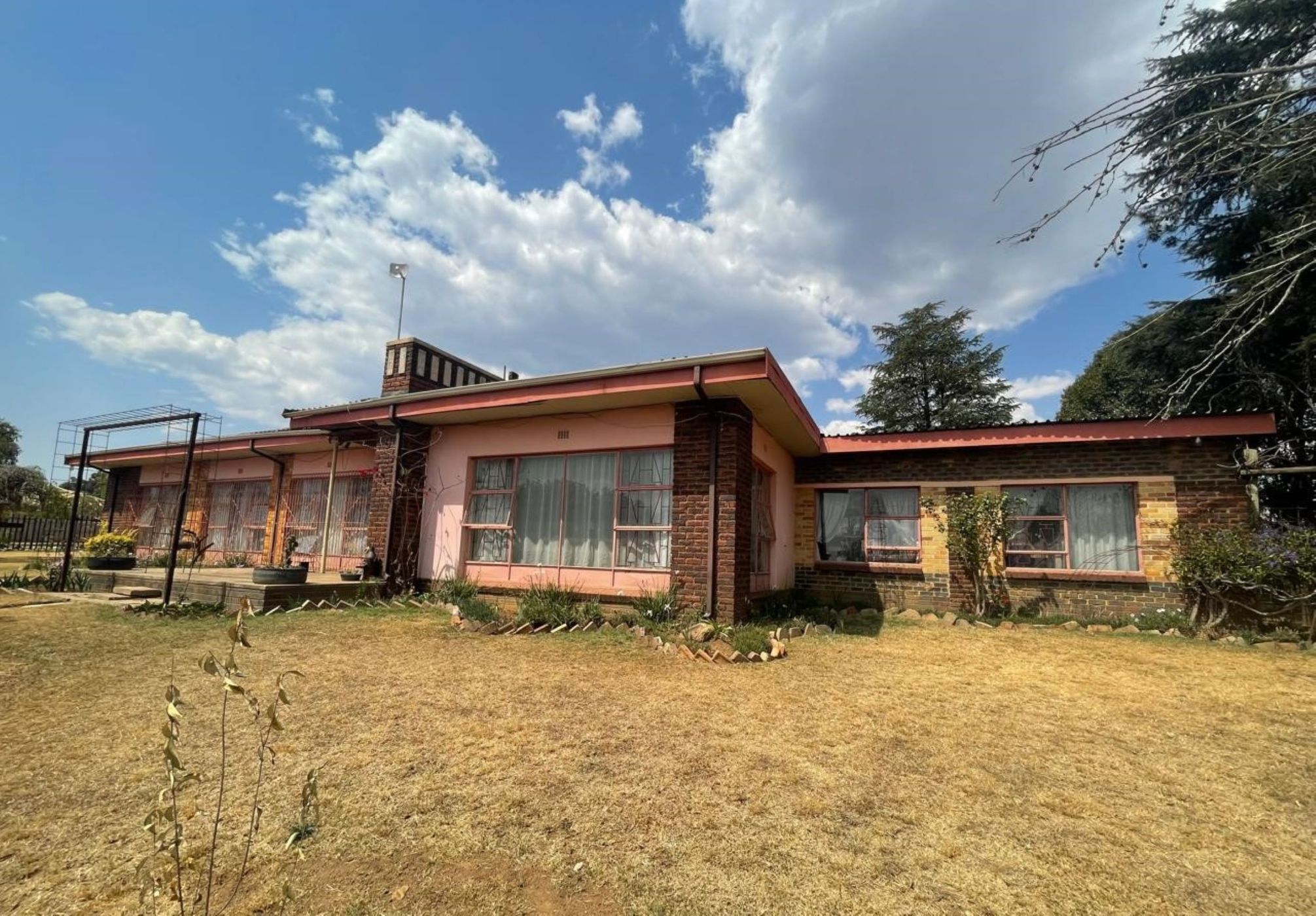 House for sale in Machadodorp, Mpumalanga - 1DS1681229