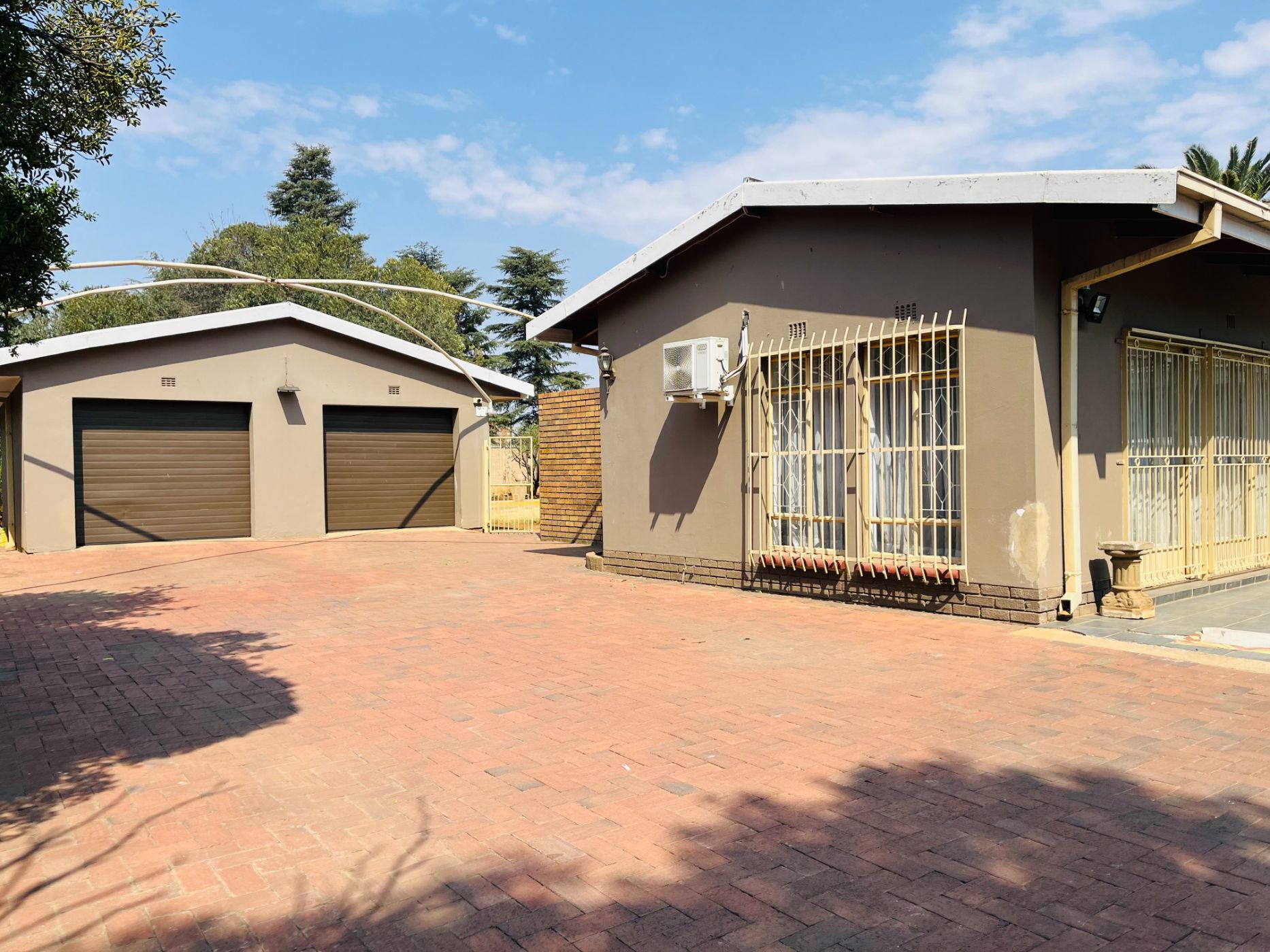 House for sale in Arcon Park - 1VT1674611