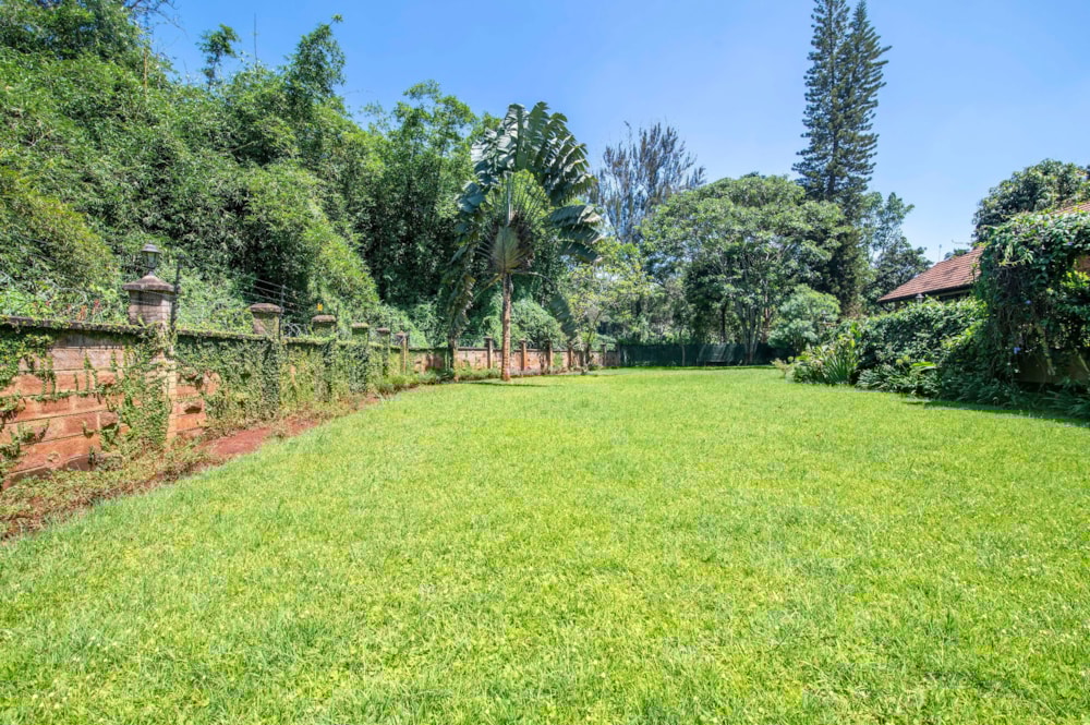 Vacant land sold in Muthaiga, Kenya - 3KE1705953