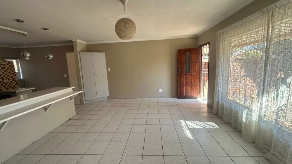 Townhouse to rent in Pellissier - 1BX1718944 Townhouse to rent in Pellissier - 1BX1718944