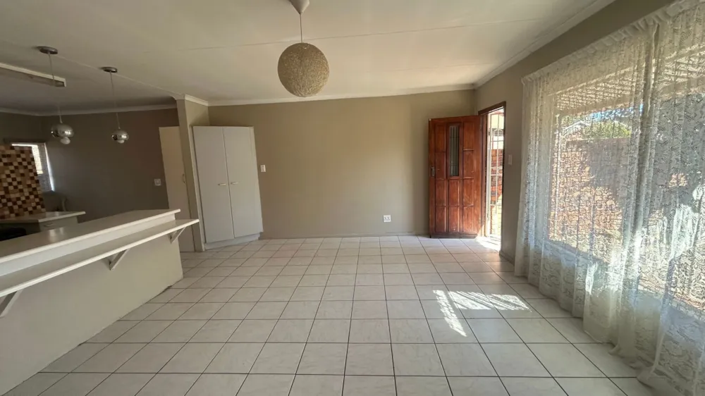 Townhouse let in Pellissier - 1BX1718944 Townhouse let in Pellissier - 1BX1718944