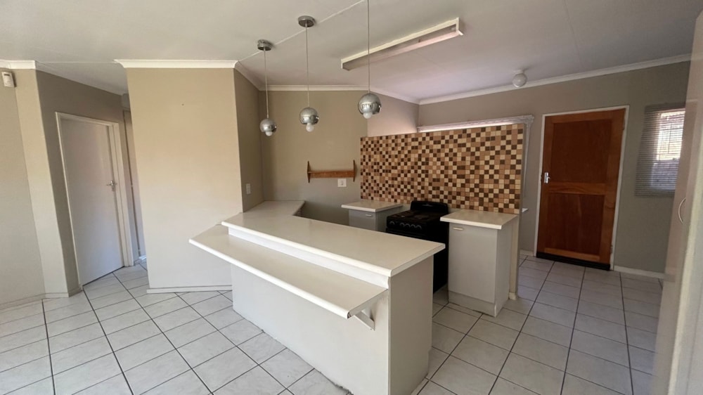 Townhouse to rent in Pellissier - 1BX1718944 Townhouse to rent in Pellissier - 1BX1718944