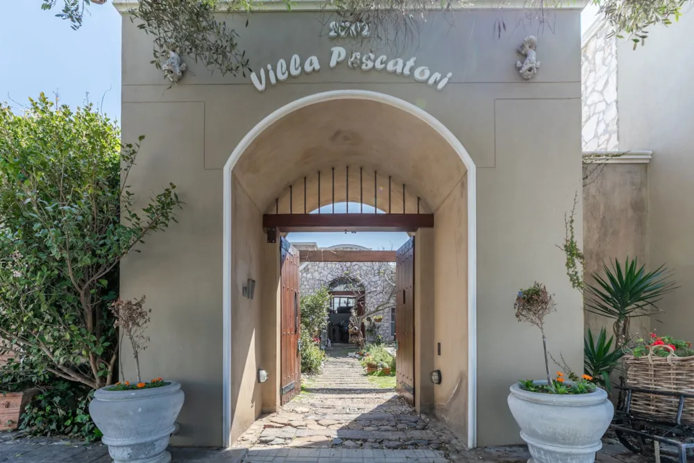 Guesthouse for sale in Yzerfontein - PGLAG1674871 Guesthouse for sale in Yzerfontein - PGLAG1674871