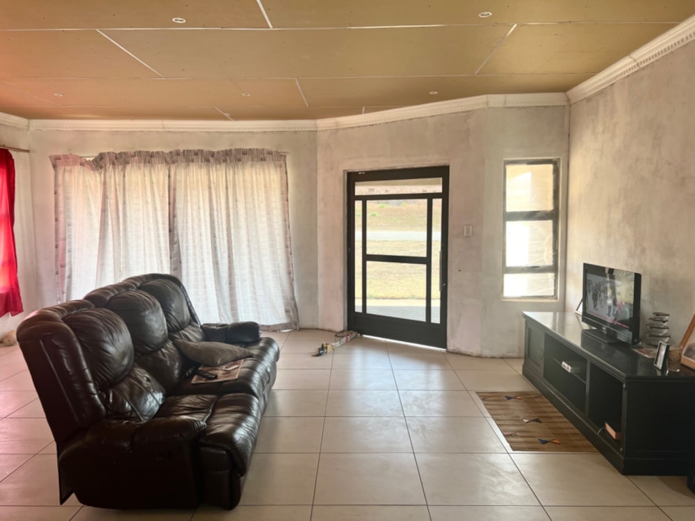 Security estate home for sale in Summer Place Estate - PRN1675168