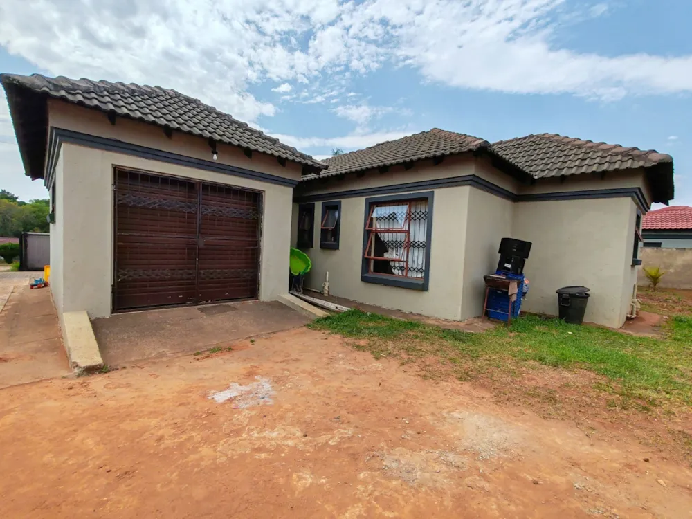 House for sale in Tzaneen, Limpopo Province - 1TA1675171
