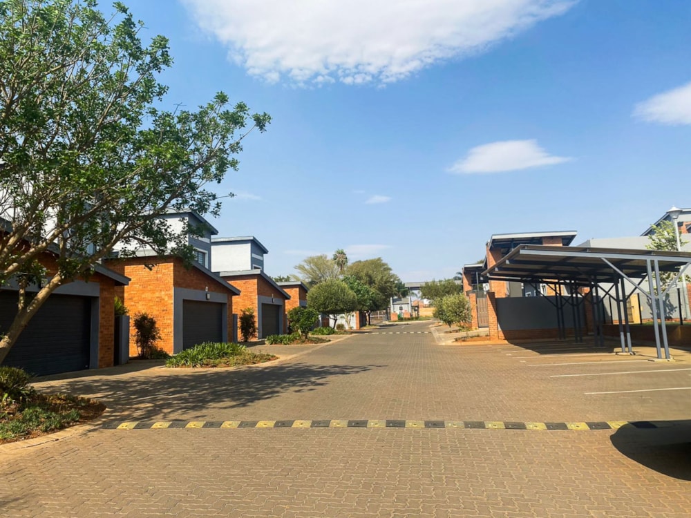 Double-storey house for sale in Montana, Pretoria North - PTM1675321 Double-storey house for sale in Montana, Pretoria North - PTM1675321
