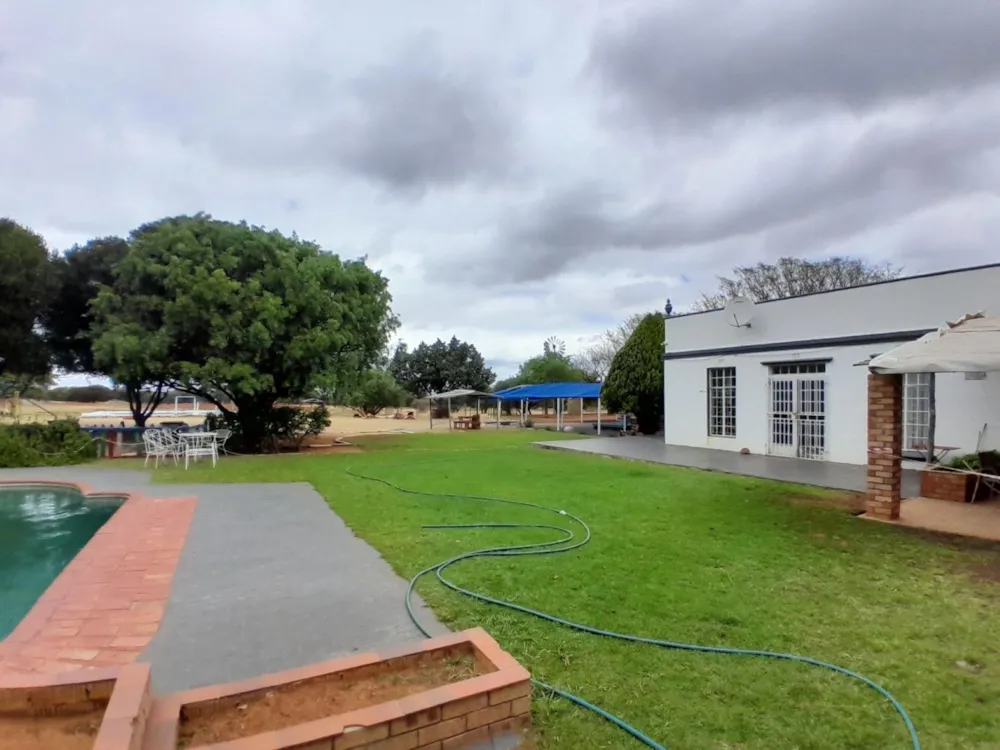 Smallholding for sale in Kimberley - 1KJ1675234