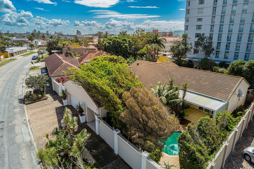 Single-storey house for sale in Summerstrand - 1PLZ1712961 Single-storey house for sale in Summerstrand - 1PLZ1712961