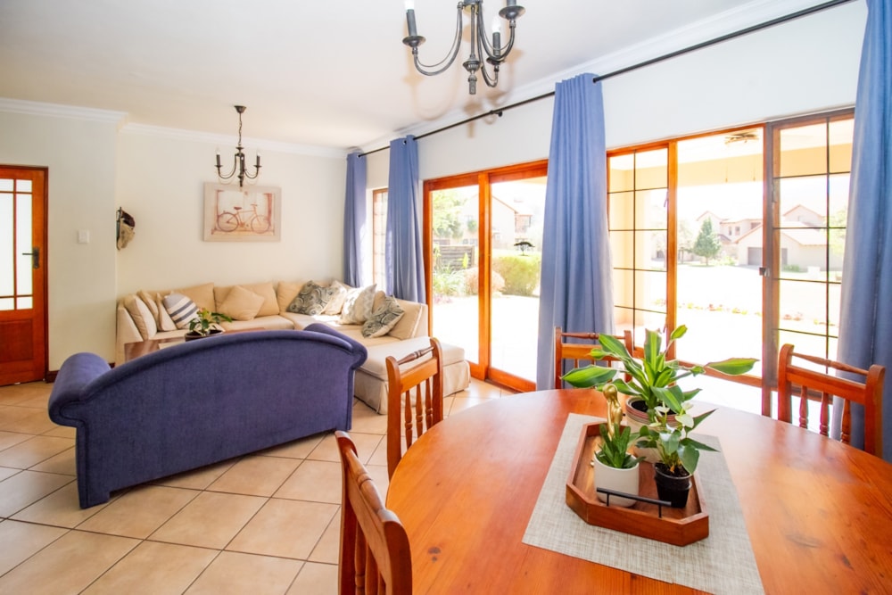 Double-storey cluster sold in The Coves - 1HR1672716 Double-storey cluster sold in The Coves - 1HR1672716