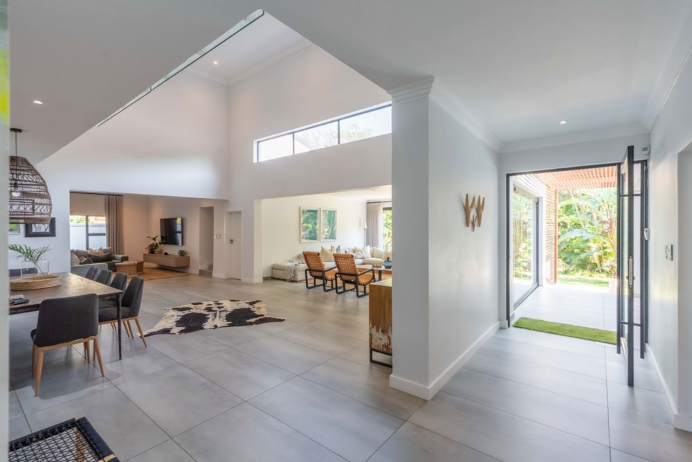 Double-storey house for sale in La Lucia - 1ND1668811 Double-storey house for sale in La Lucia - 1ND1668811