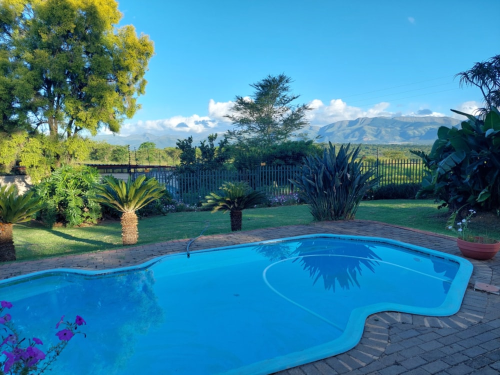 Smallholding for sale in Barberton - 1NK1673170