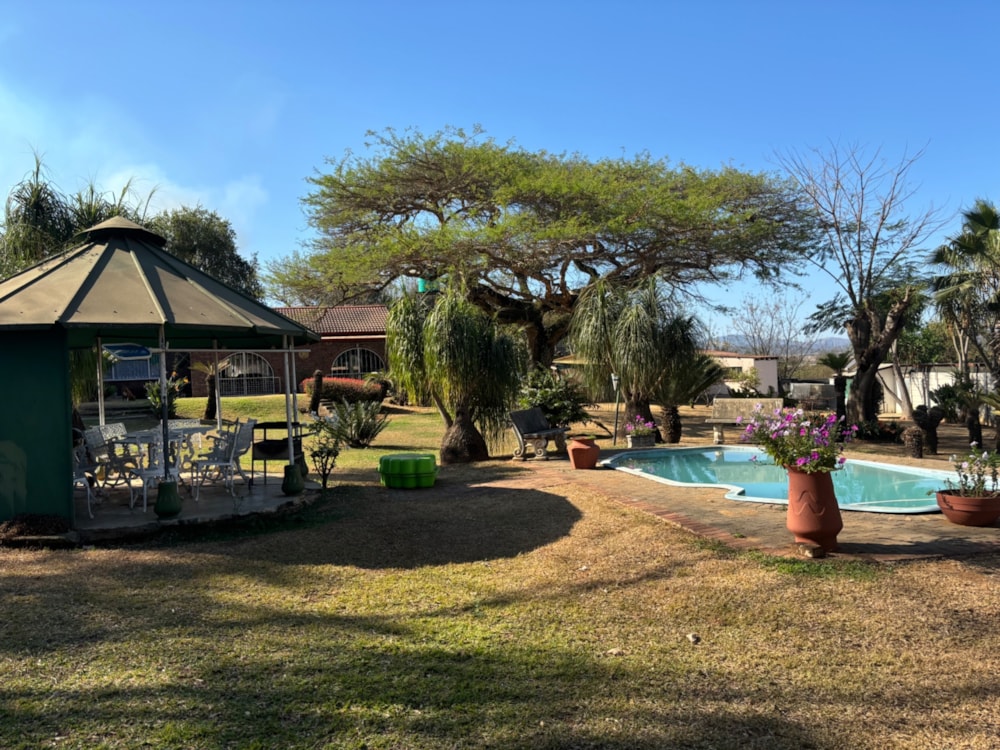 Smallholding for sale in Barberton - 1NK1673170