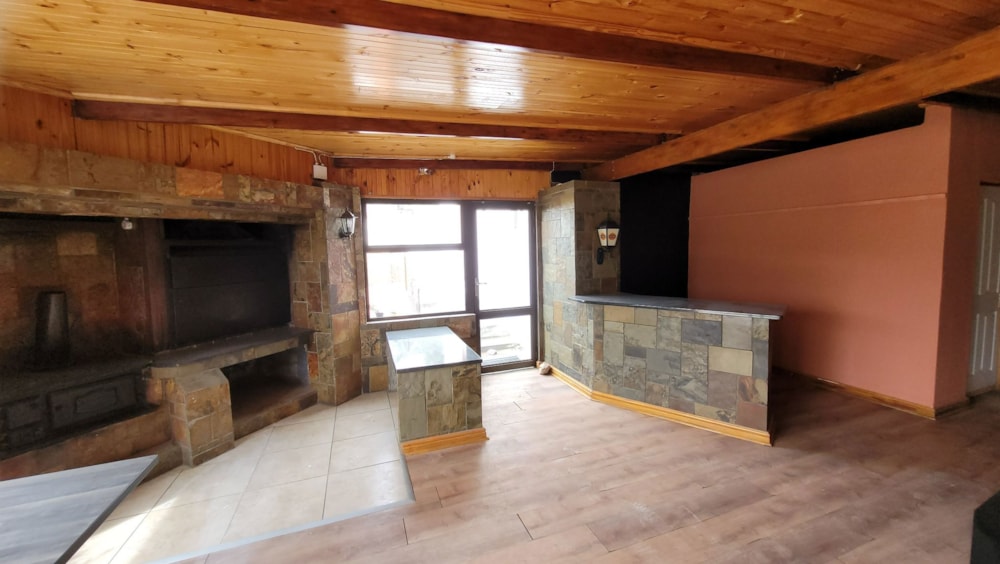 Commercial business let in Springbok - 1NA1672803 Commercial business let in Springbok - 1NA1672803