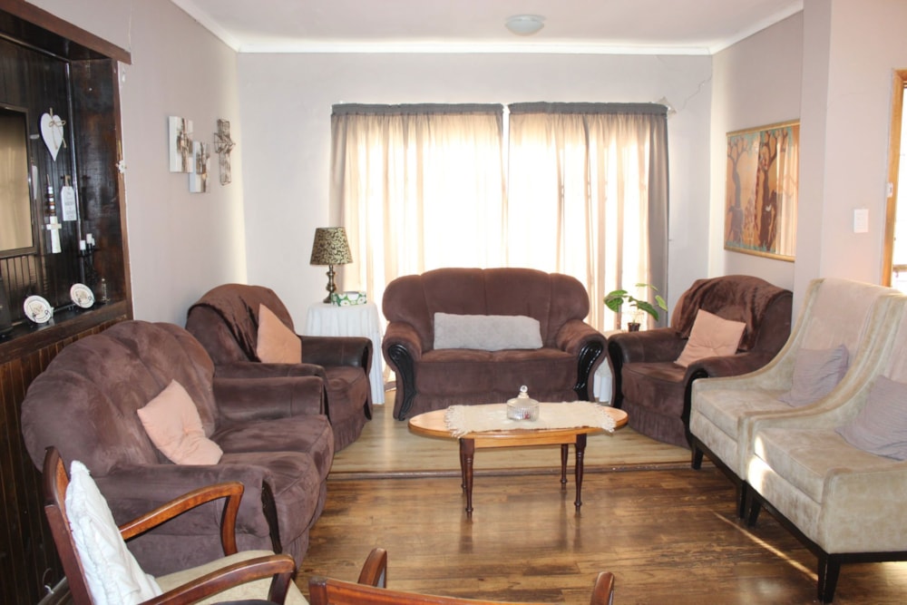 House for sale in Fairbridge Heights - 1UK1674793