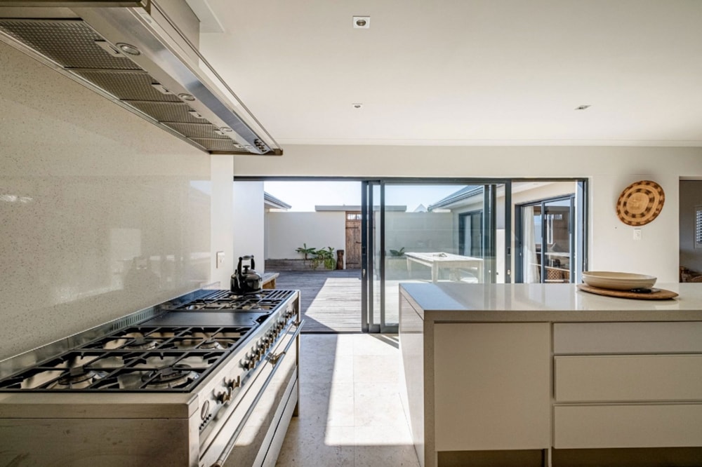 House for sale in Ferreira Town - 1JF1672586