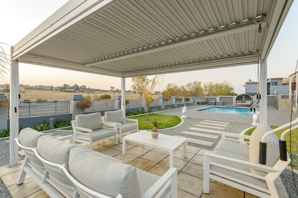 Golf estate house for sale in Copperleaf - 1CU1672690 Golf estate house for sale in Copperleaf - 1CU1672690