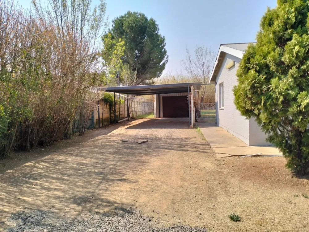 House let in Brandwag - 1BX1720423 House let in Brandwag - 1BX1720423