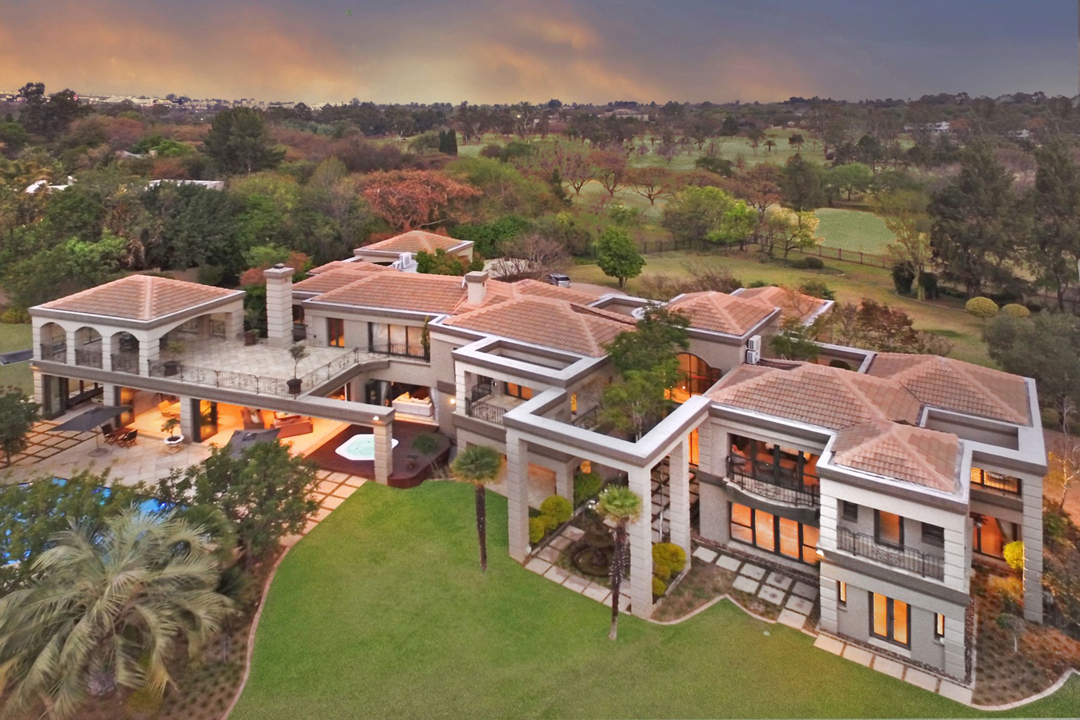 Double-storey house sold in Beaulieu - MR1672960