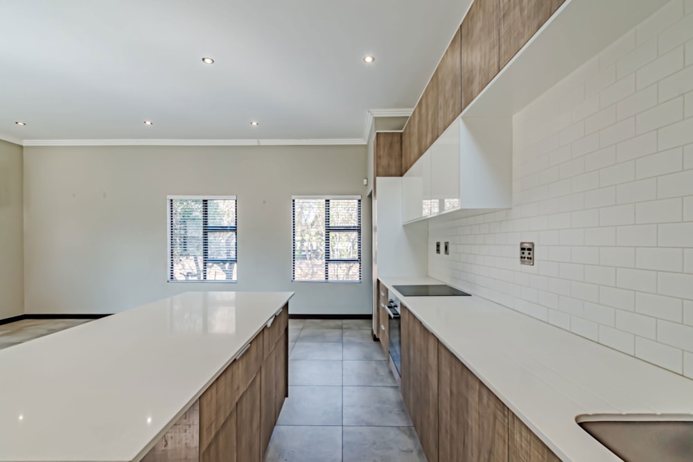 Apartment sold in Menlo Park - PT1673754 Apartment sold in Menlo Park - PT1673754