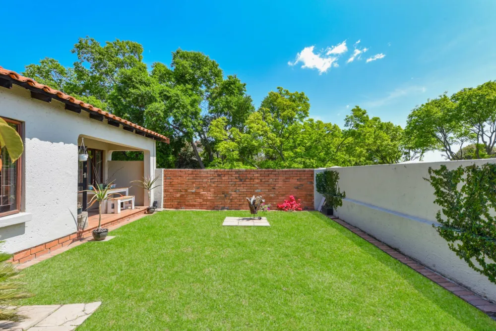 Townhouse for sale in Fourways - FW1749874 Townhouse for sale in Fourways - FW1749874