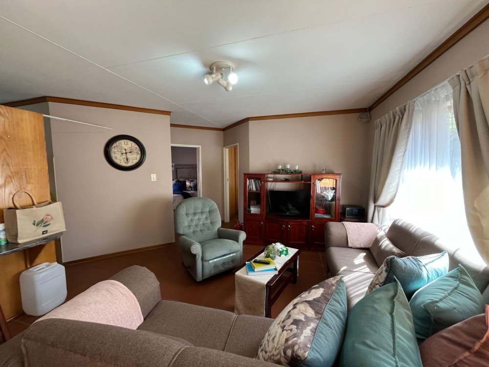 Townhouse for sale in Langenhovenpark - 1BX1671446 Townhouse for sale in Langenhovenpark - 1BX1671446