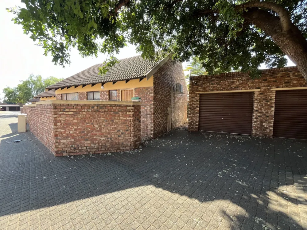 Townhouse sold in Langenhovenpark - 1BX1671446 Townhouse sold in Langenhovenpark - 1BX1671446