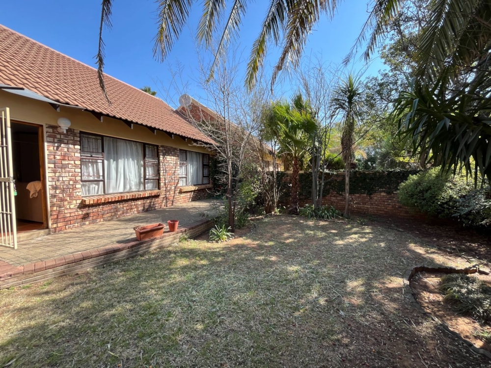 Townhouse for sale in Langenhovenpark - 1BX1671446 Townhouse for sale in Langenhovenpark - 1BX1671446