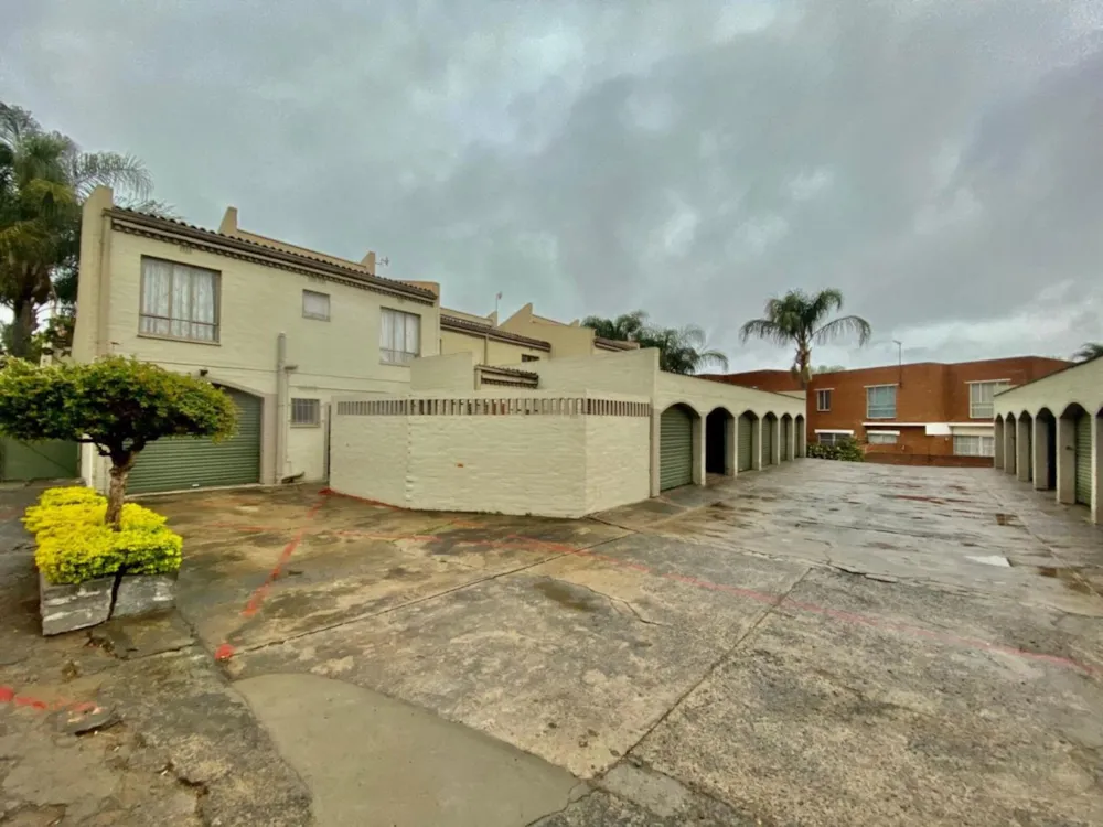 Apartment for sale in Hutten Heights - 1NW1728582 Apartment for sale in Hutten Heights - 1NW1728582