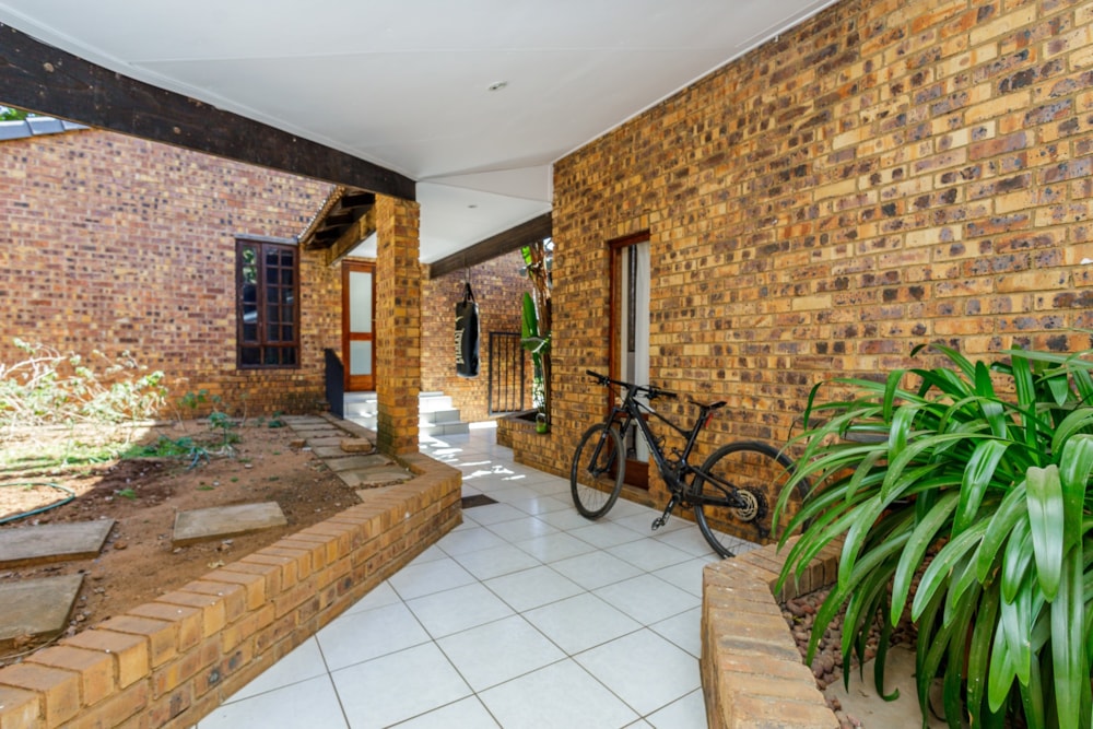 House for sale in Bryanston - HP1673429 House for sale in Bryanston - HP1673429