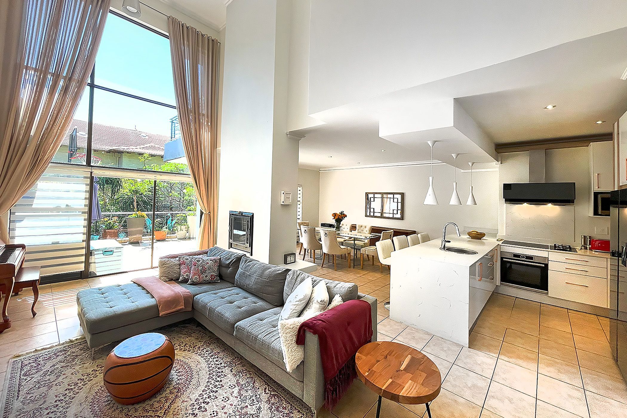 Apartment sold in Houghton Estate - HP1670754